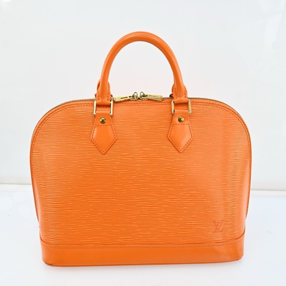 Louis Vuitton Authentic Preloved Alma EPI Tangerine MM